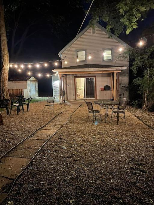 Cozy & Comfy Cottage In The City - W Parking ピッツバーグ エクステリア 写真